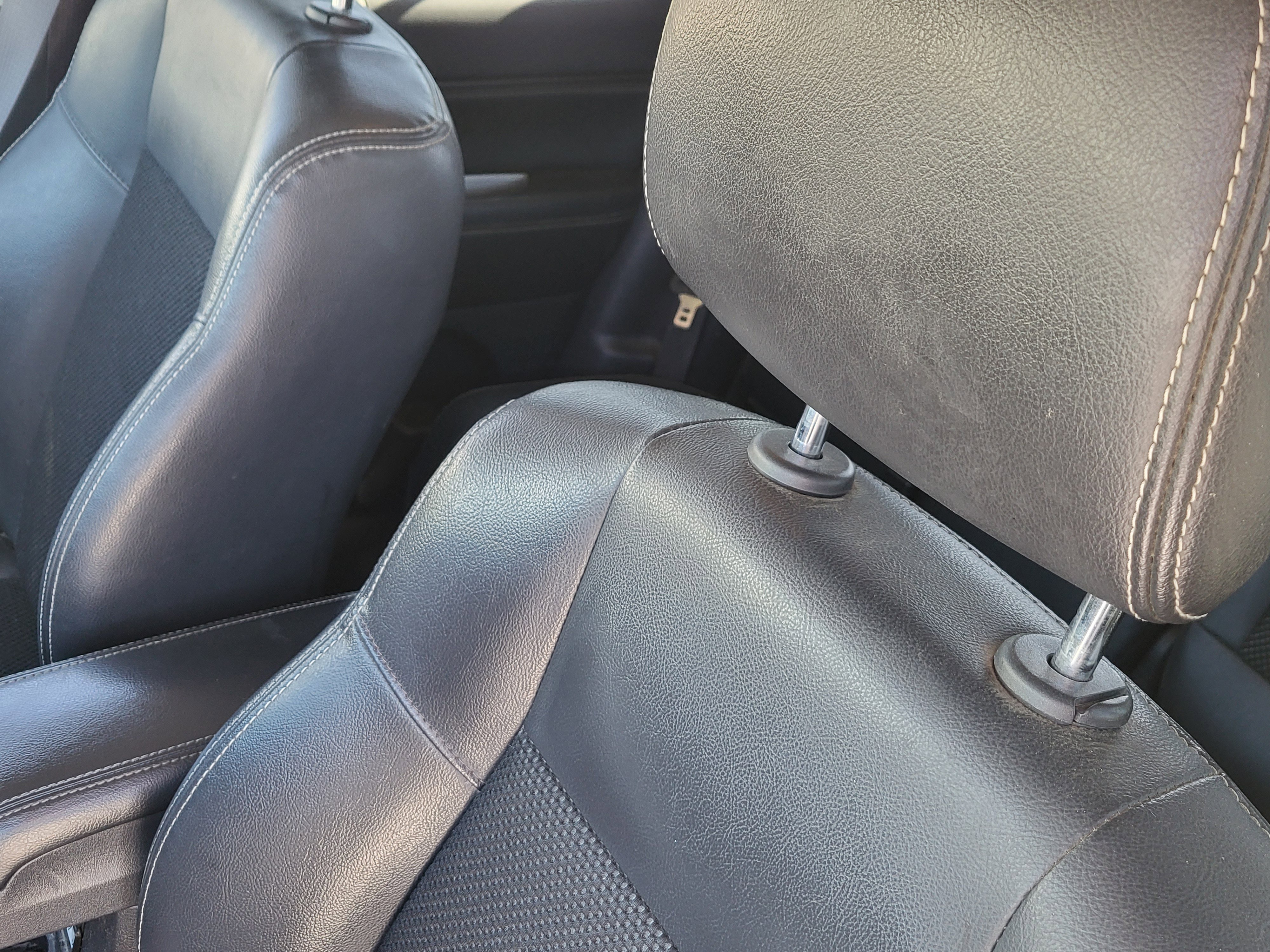 Used 2016 Jeep Compass Latitude image 15