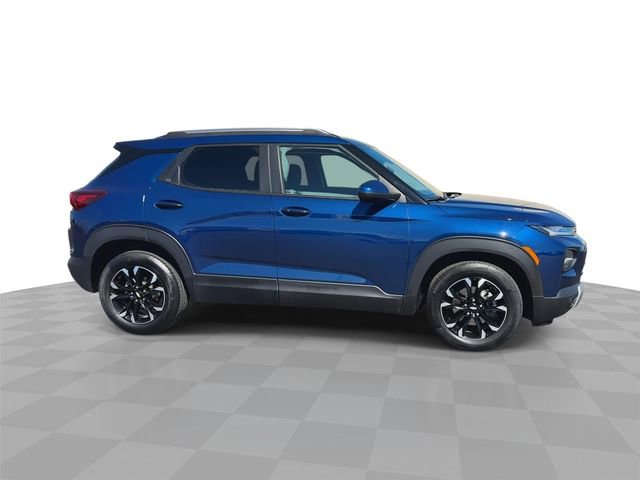 Certified 2023 Chevrolet TrailBlazer LT w/ Convenience Package FWD image 9