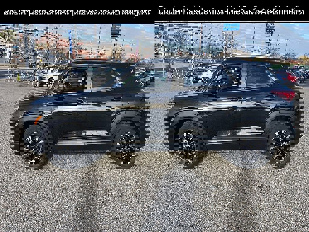 Used 2023 Chevrolet TrailBlazer LT w/ Convenience Package image 4