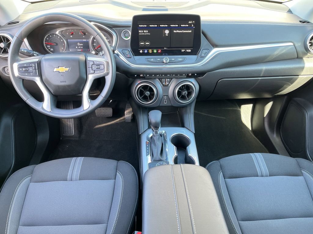 Used 2025 Chevrolet Blazer LT image 25