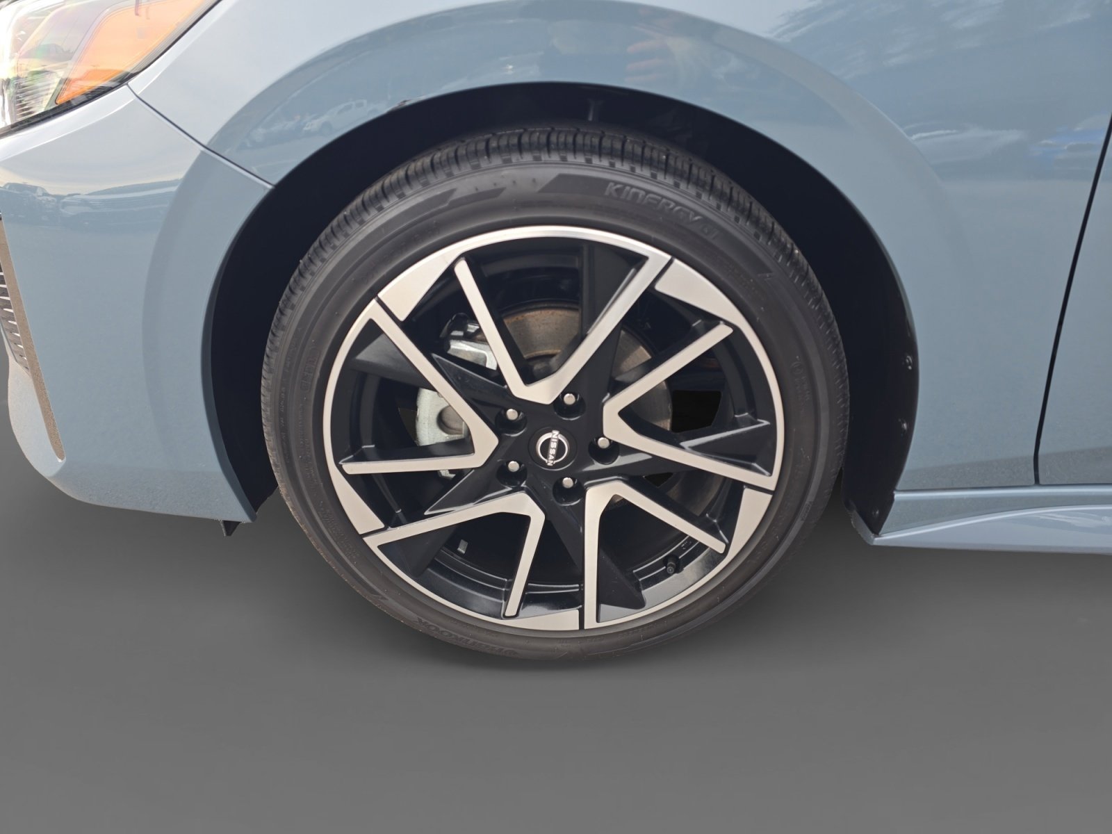 Certified 2025 Nissan Sentra SR w/ SR Premium Package image 9