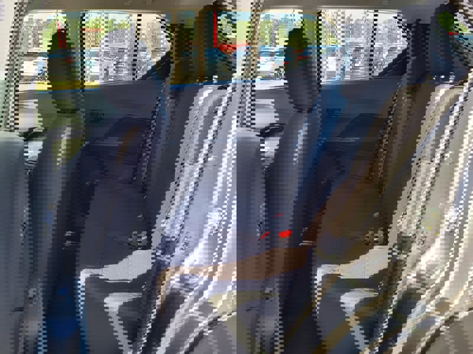 New 2025 Nissan Kicks Play S image 4