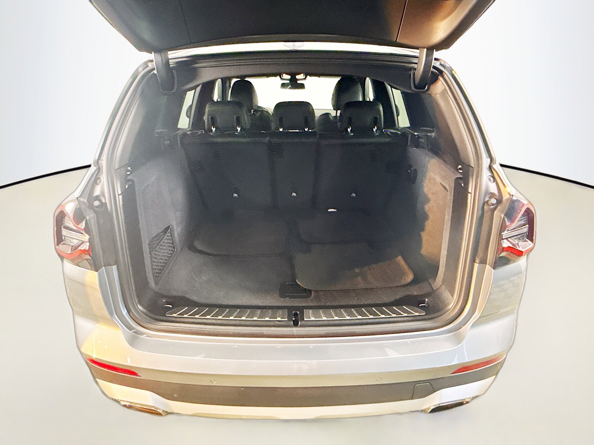 Used 2024 BMW X3 sDrive30i w/ Convenience Package image 35