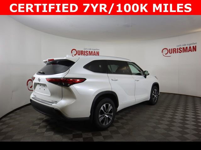 Used 2022 Toyota Highlander XLE AWD/4WD image 10