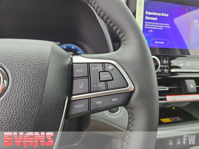 Certified 2025 Toyota Highlander Platinum image 15