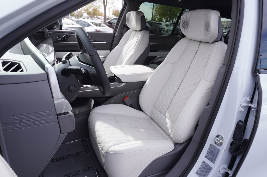 New 2026 Cadillac Escalade IQL Luxury AWD/4WD image 14