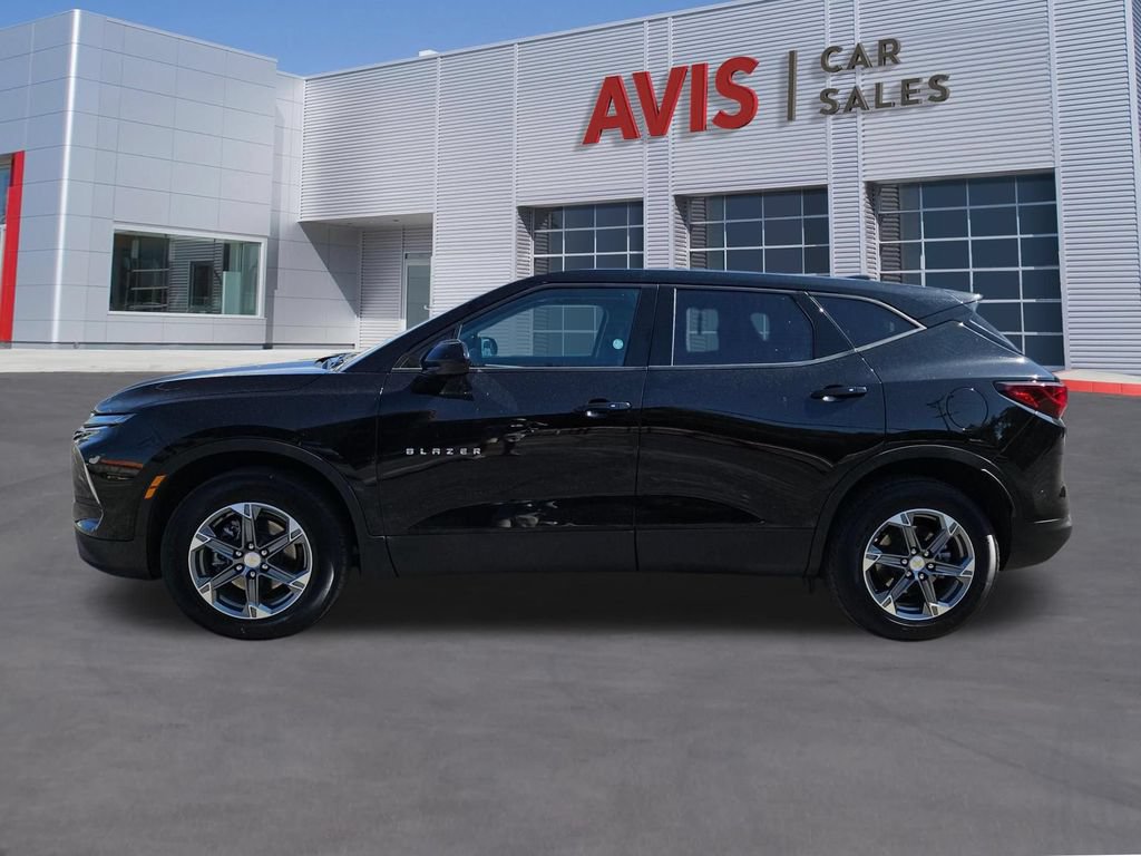 Used 2025 Chevrolet Blazer LT FWD image 10