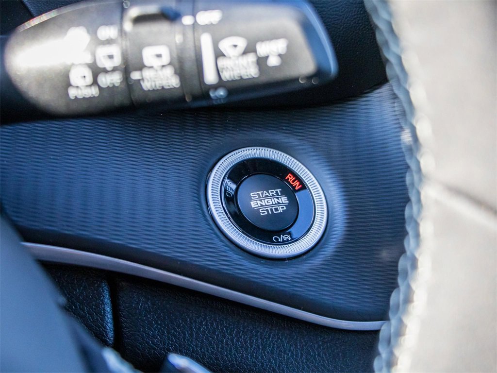 Used 2025 Jeep Grand Cherokee L Altitude image 31