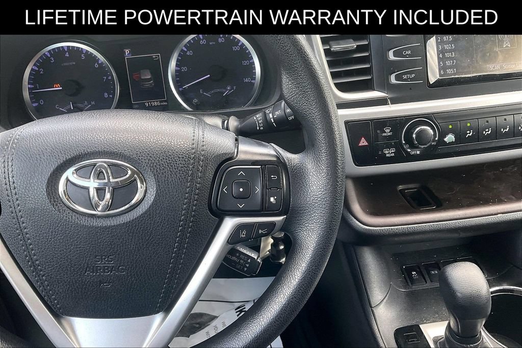 Used 2019 Toyota Highlander LE FWD image 19