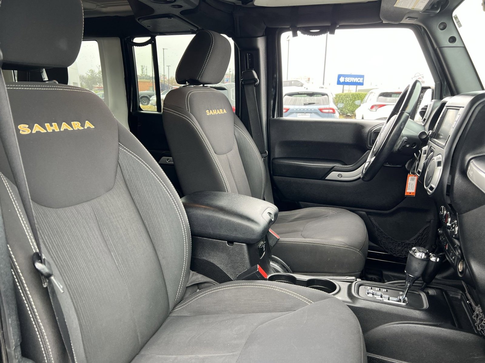 Used 2015 Jeep Wrangler Unlimited Sahara w/ Connectivity Group image 24