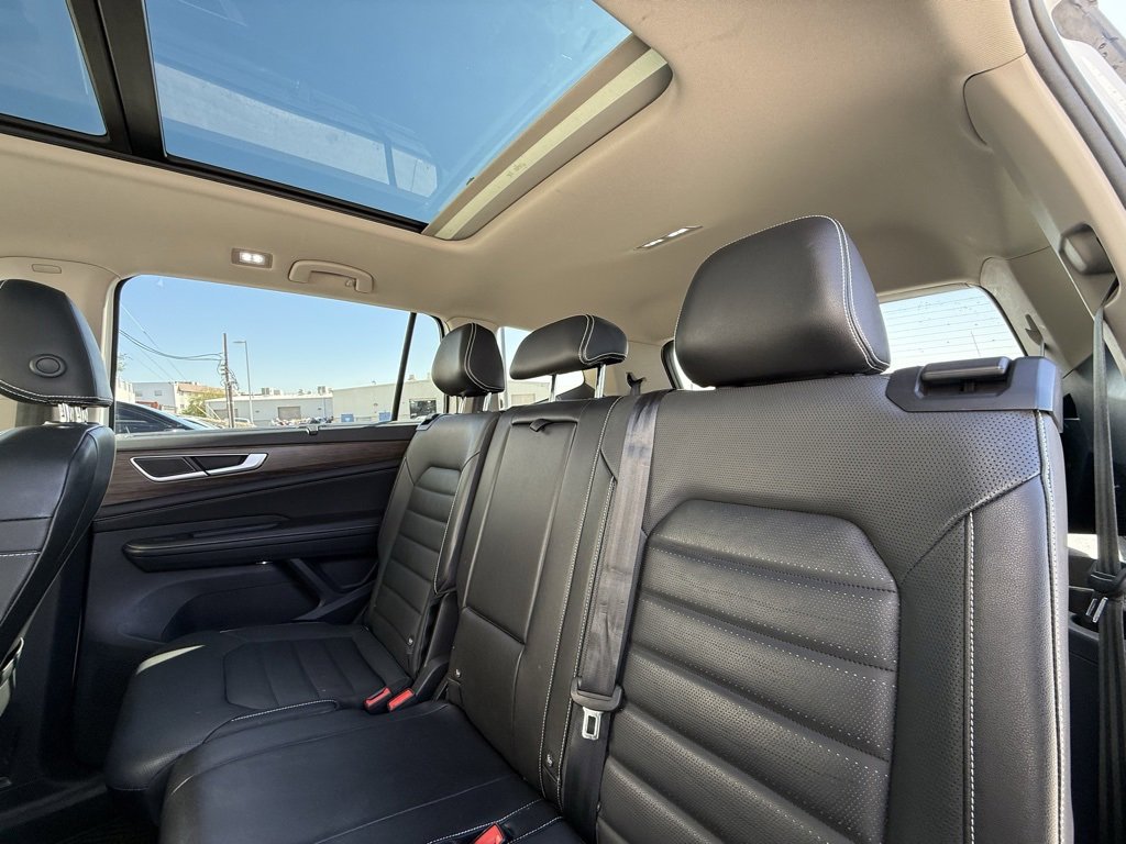 Used 2024 Volkswagen Atlas SEL image 8