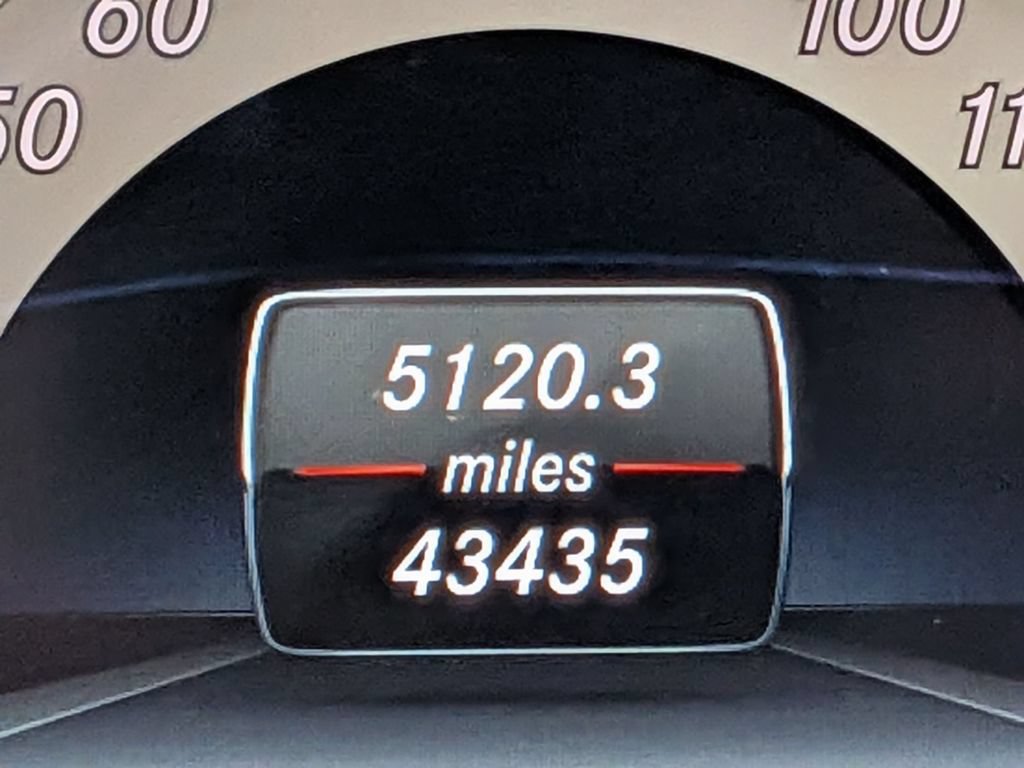 Used 2014 Mercedes-Benz E 350 4MATIC Sedan image 17
