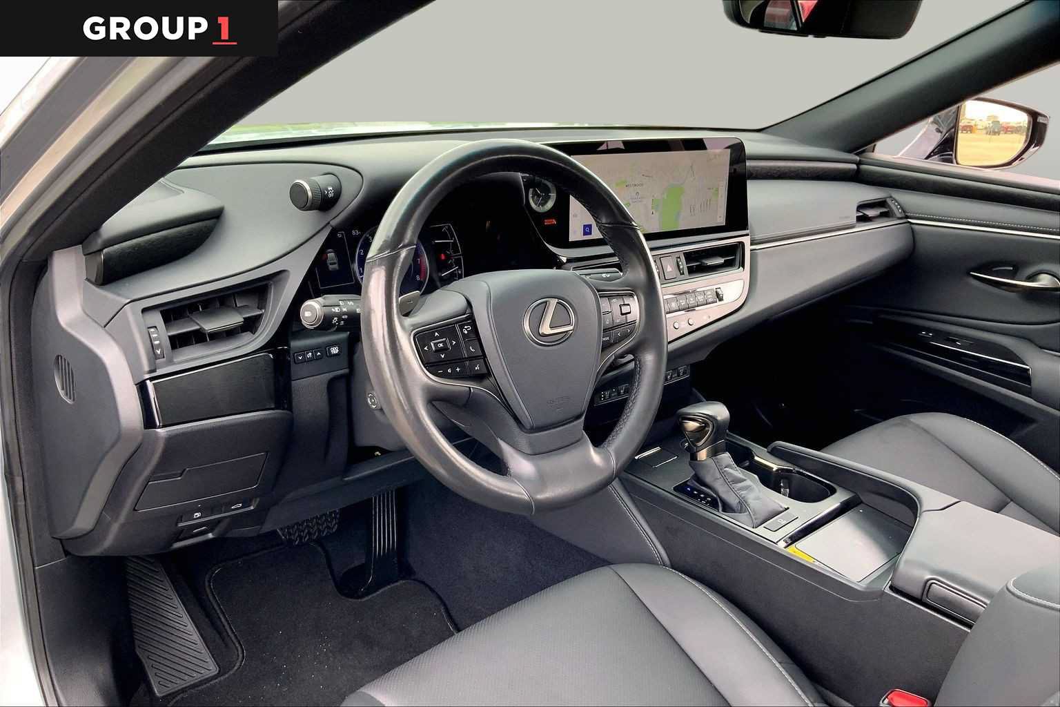 Used 2024 Lexus ES 350 w/ Premium Package FWD image 17