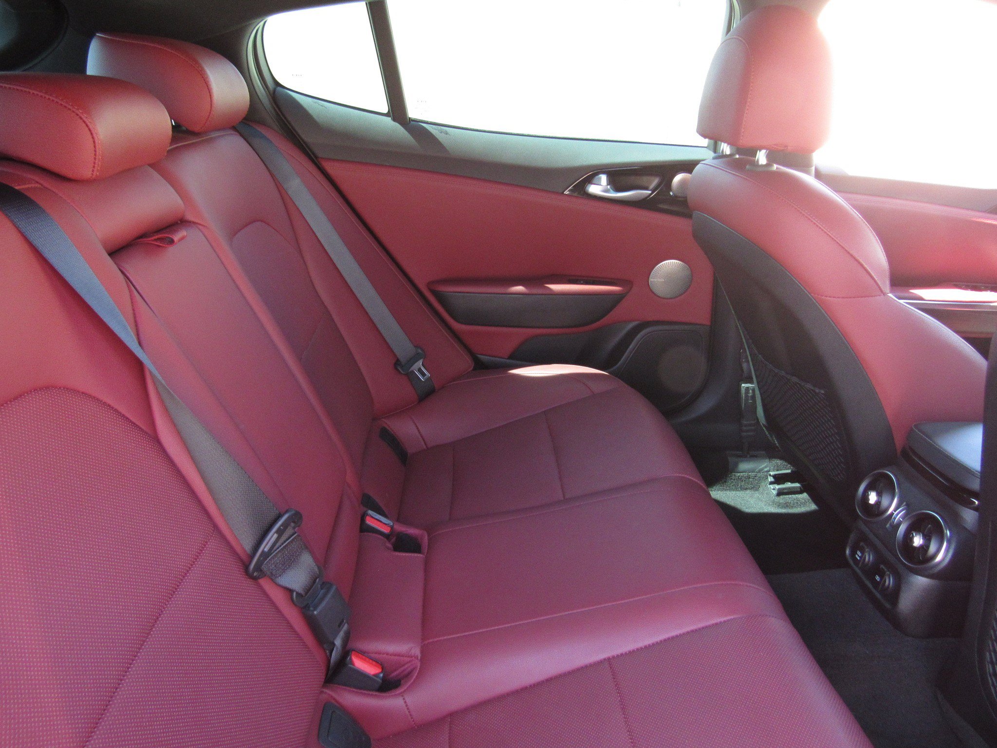 Used 2022 Kia Stinger GT-Line w/ Sun & Sound Package RWD image 12
