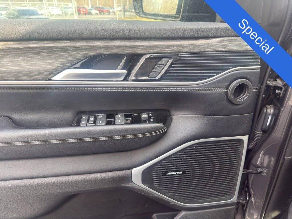 Used 2024 Jeep Wagoneer Series II image 10