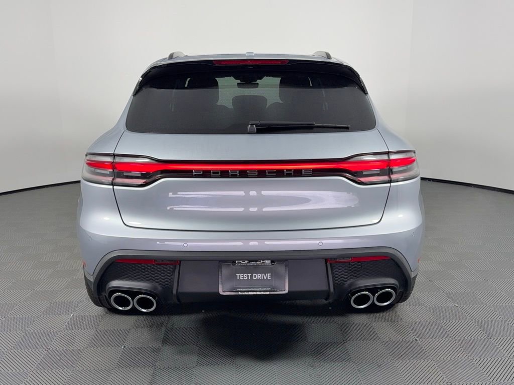 Certified 2026 Porsche Macan AWD/4WD image 6