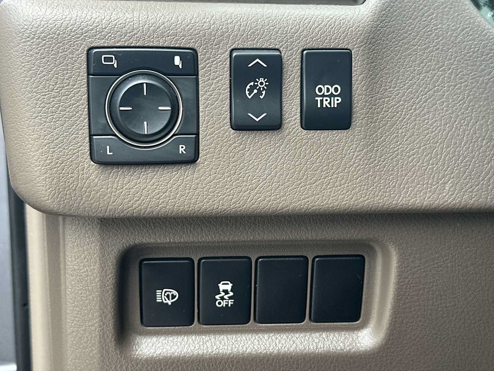 Used 2018 Lexus GX 460 Premium w/ Premium Package AWD/4WD image 18
