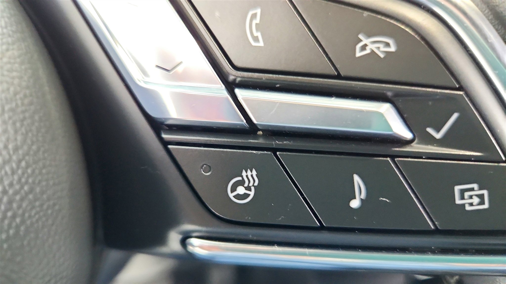 Used 2025 Buick Enclave Preferred image 26