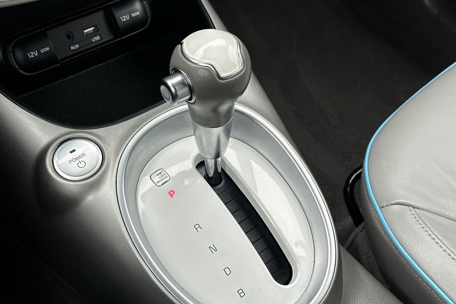 Used 2017 Kia Soul EV + image 21