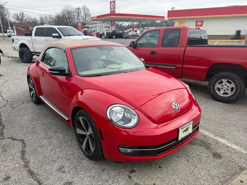 Used 2013 Volkswagen Beetle 2.0T image 9