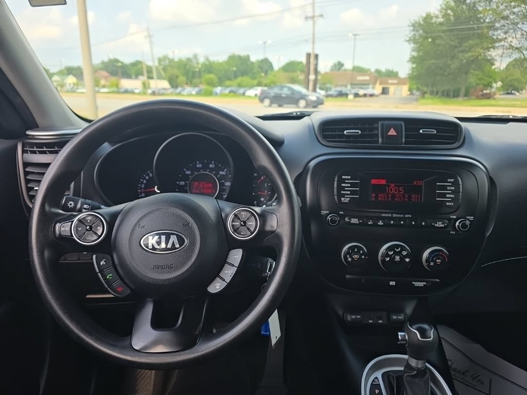 Used 2014 Kia Soul FWD image 12