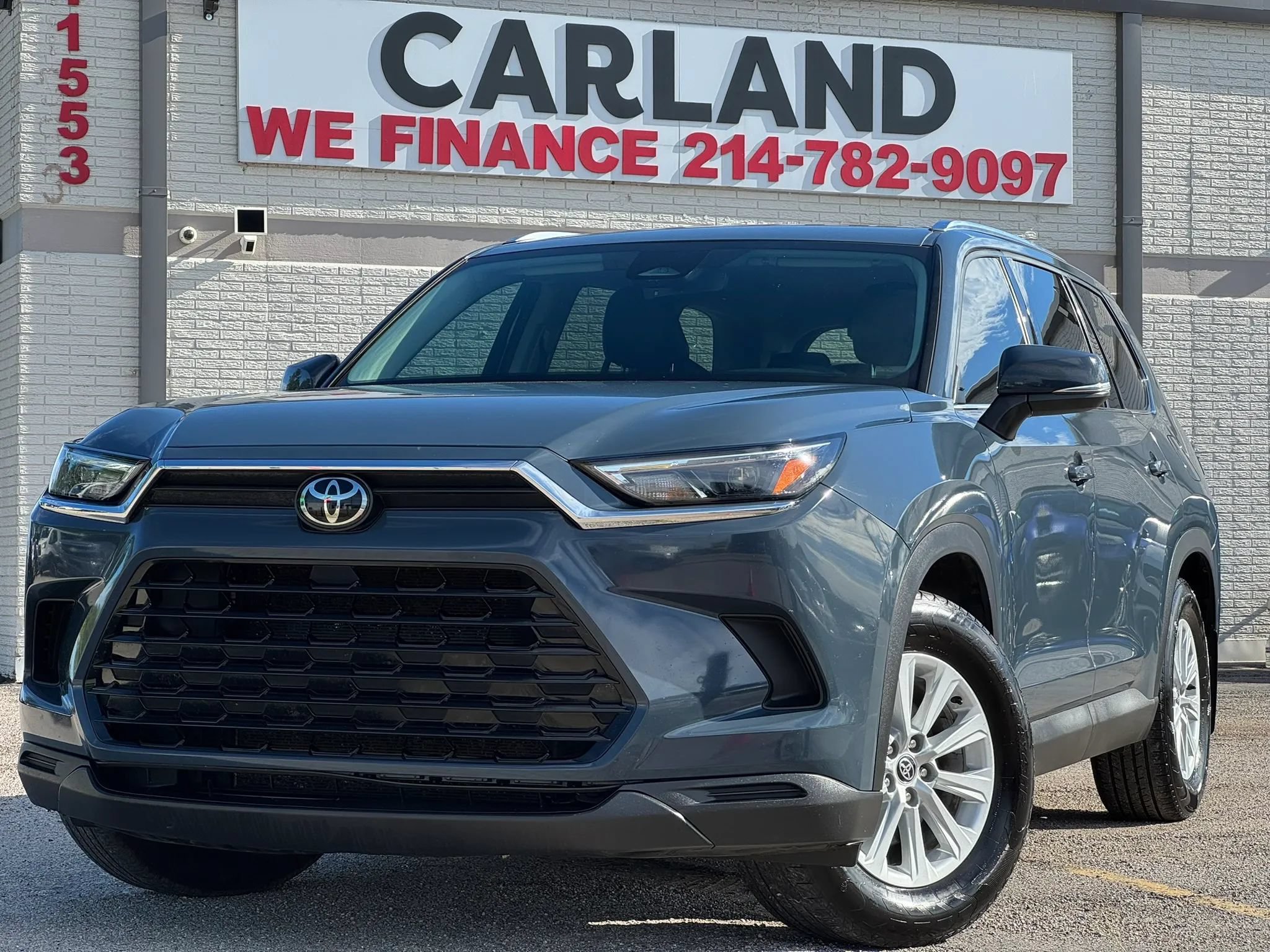 Used 2024 Toyota Grand Highlander FWD image 1