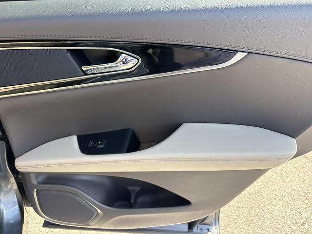 Certified 2023 Lincoln Nautilus AWD w/ Premium Package image 19