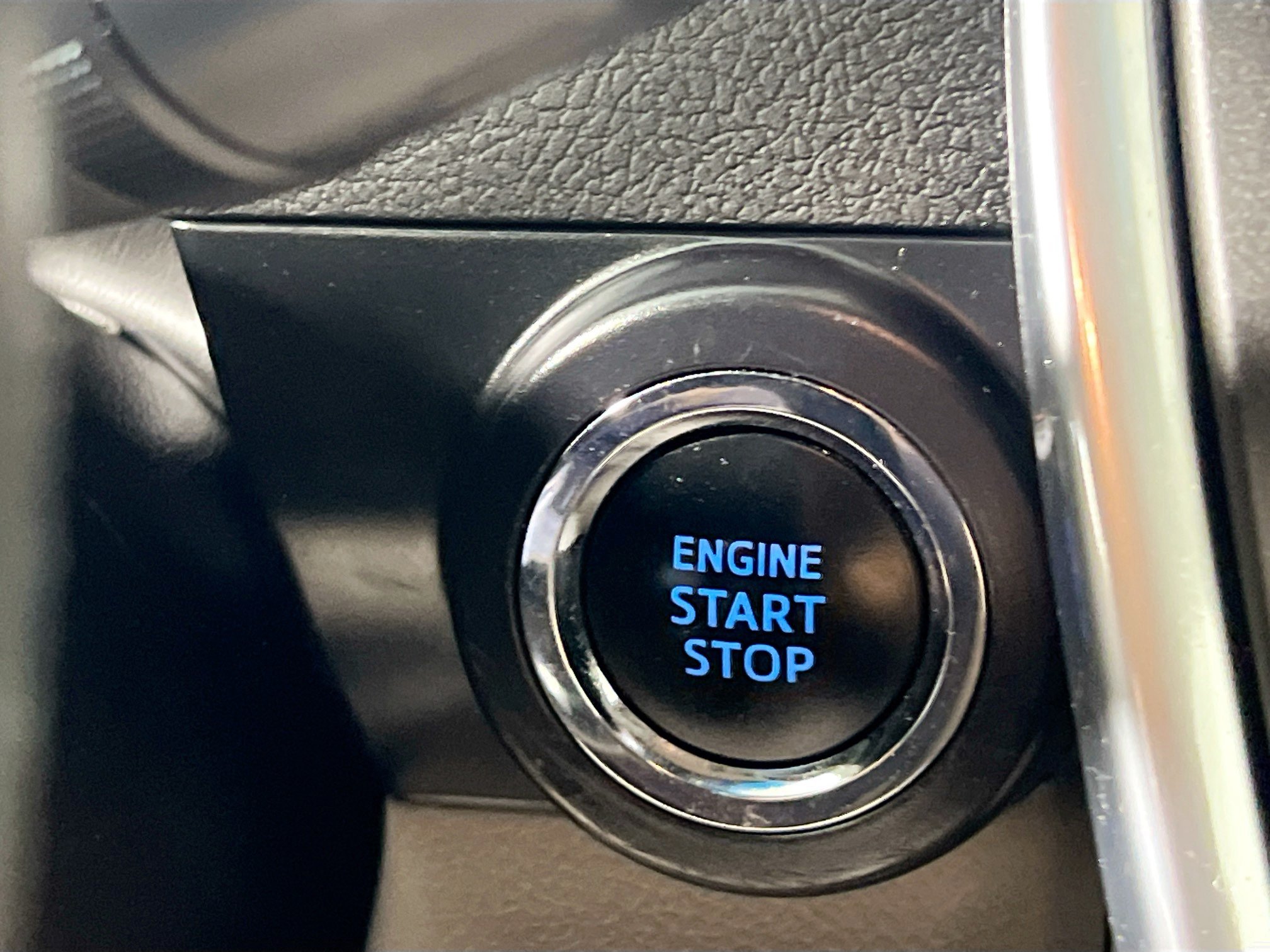 Used 2016 Toyota Camry XLE w/ Advanced Technology Package FWD image 23
