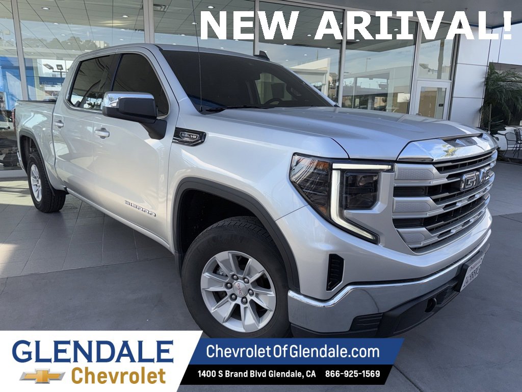 Used 2022 GMC Sierra 1500 SLE image 1