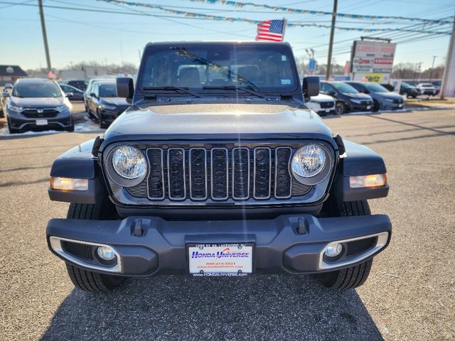 Used 2024 Jeep Gladiator Sport image 8