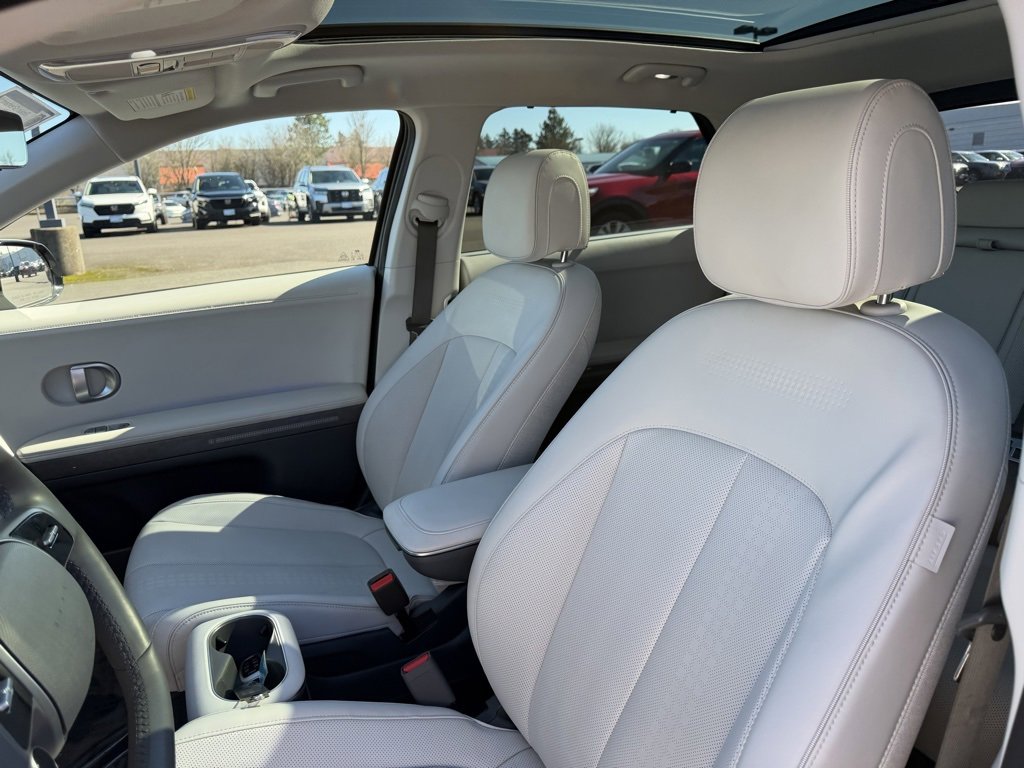 Used 2024 Hyundai Ioniq 5 Limited image 16