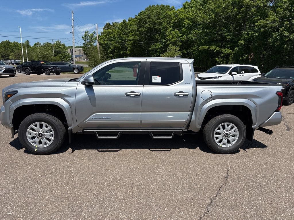 Certified 2026 Toyota Tacoma SR5 AWD/4WD image 3