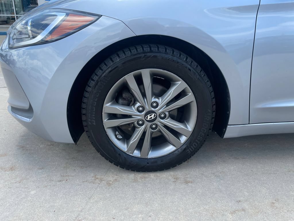 Used 2017 Hyundai Elantra SE FWD image 27