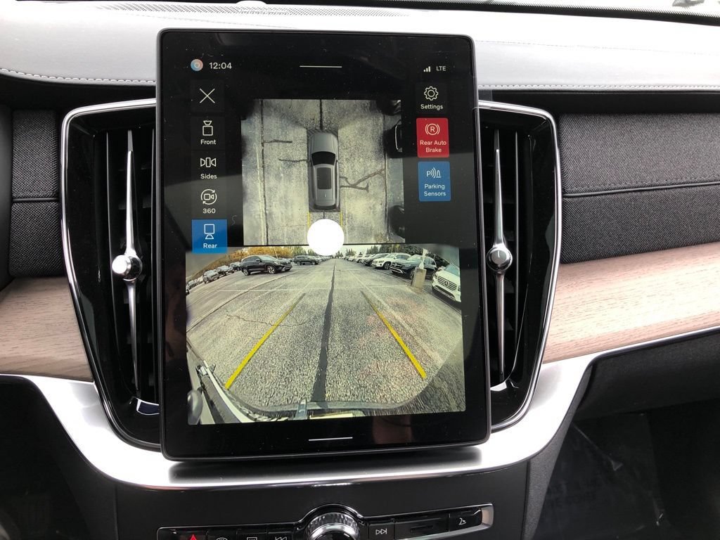New 2026 Volvo XC90 B6 Plus w/ Protection Package Premier AWD/4WD image 19