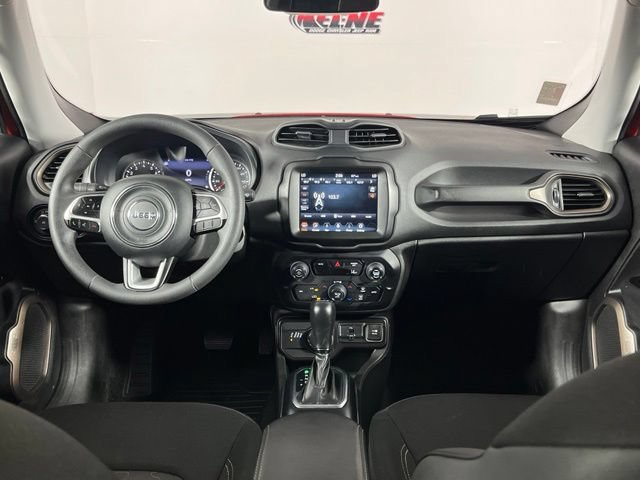 Used 2023 Jeep Renegade Latitude AWD/4WD image 12