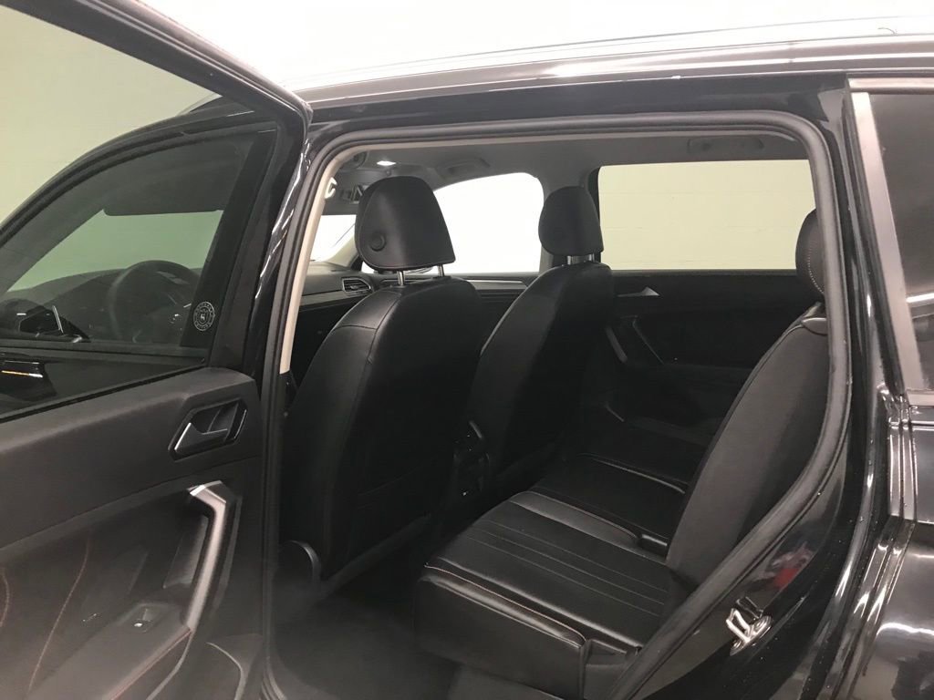 Used 2024 Volkswagen Tiguan SE image 23