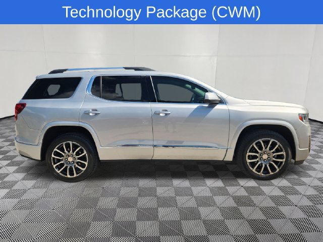Used 2020 GMC Acadia Denali w/ Technology Package FWD image 4