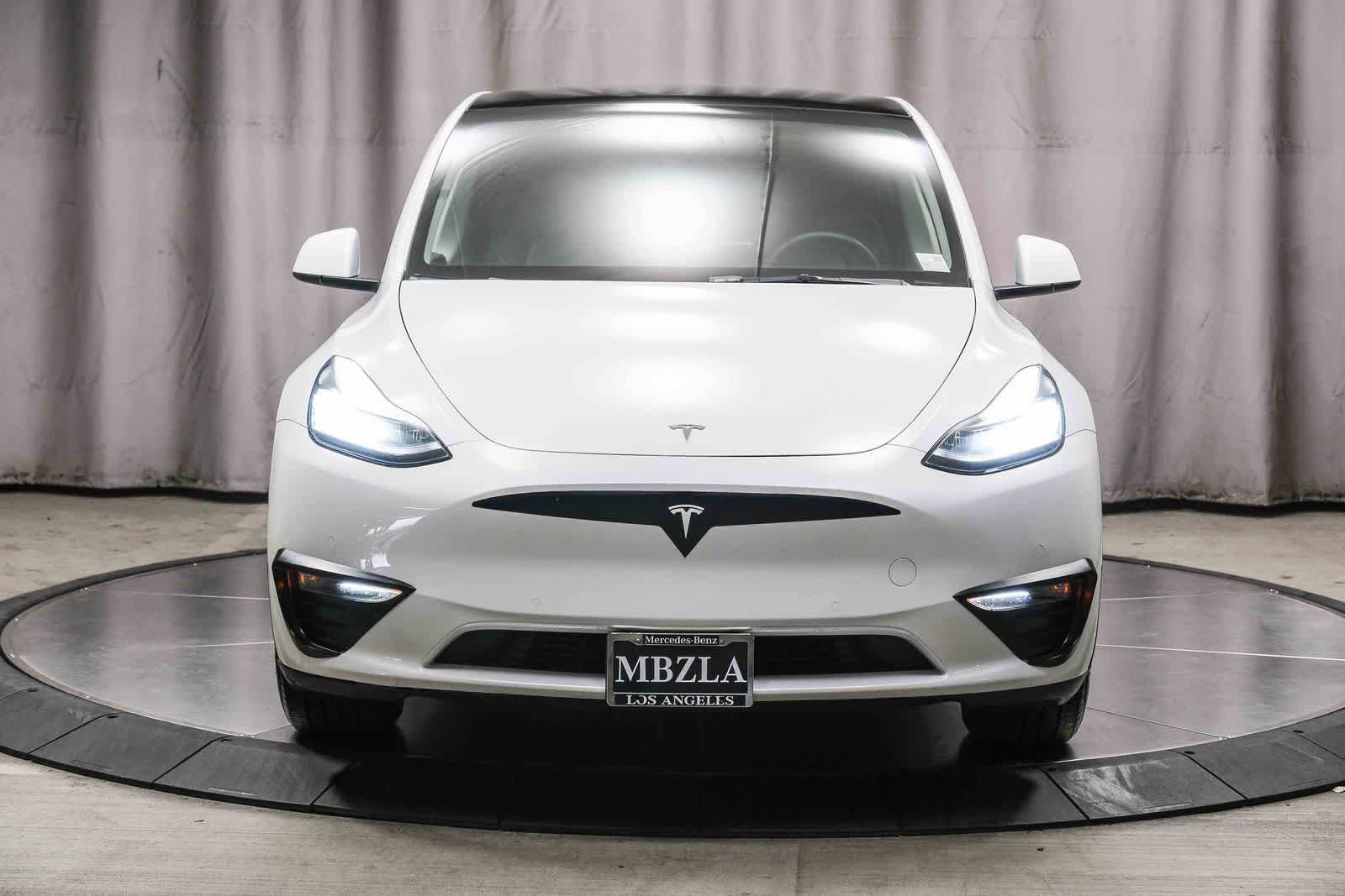 Used 2022 Tesla Model Y Long Range AWD/4WD image 6