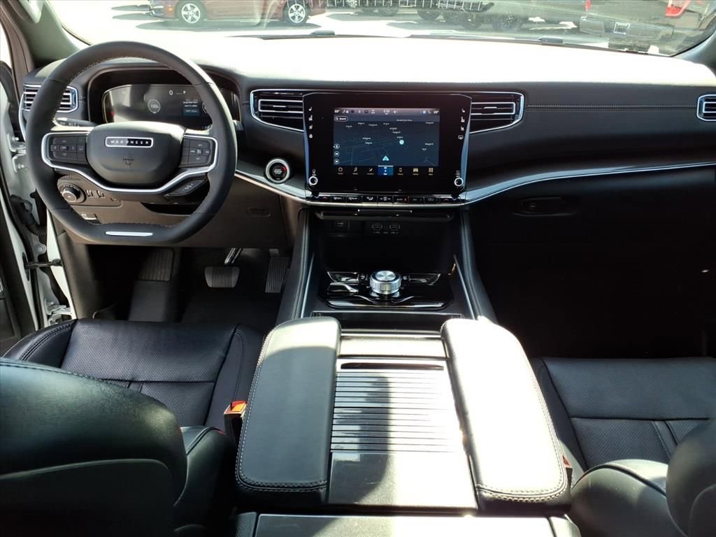 Used 2023 Jeep Wagoneer 4WD w/ Premium Group I image 14