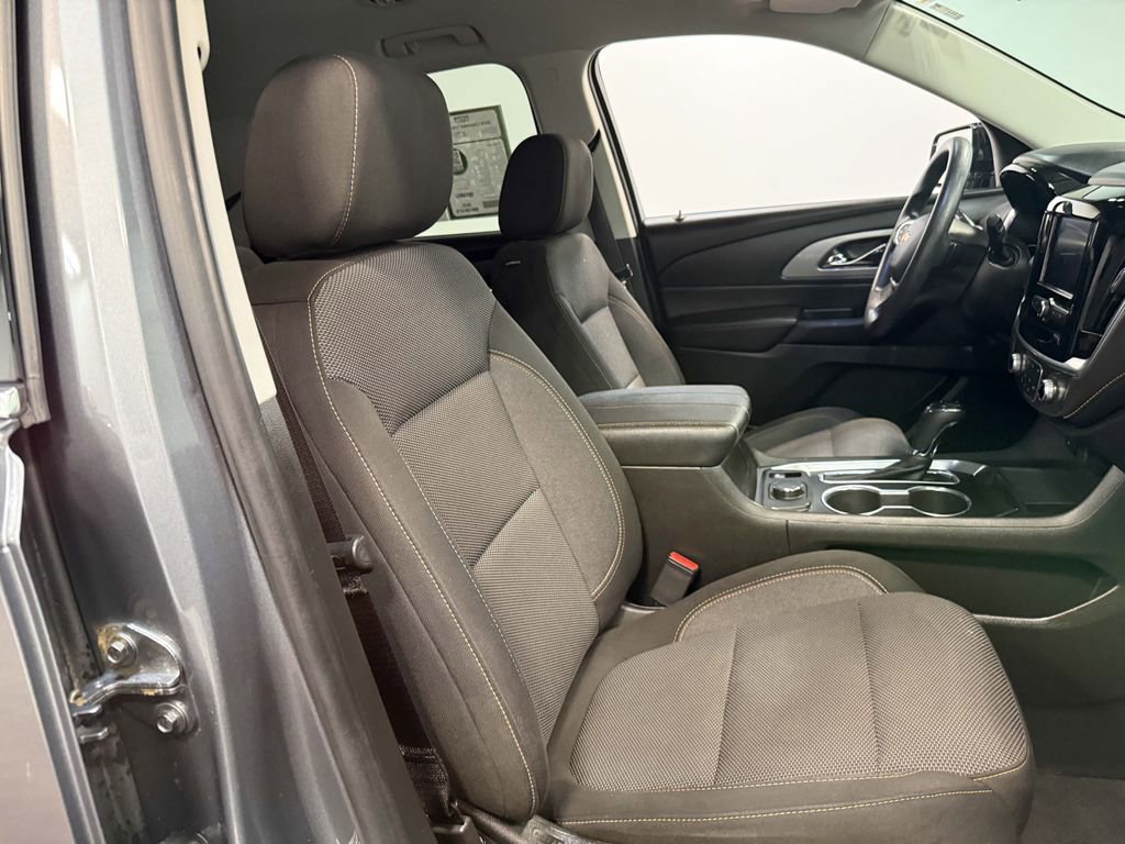 Used 2020 Chevrolet Traverse LS image 63