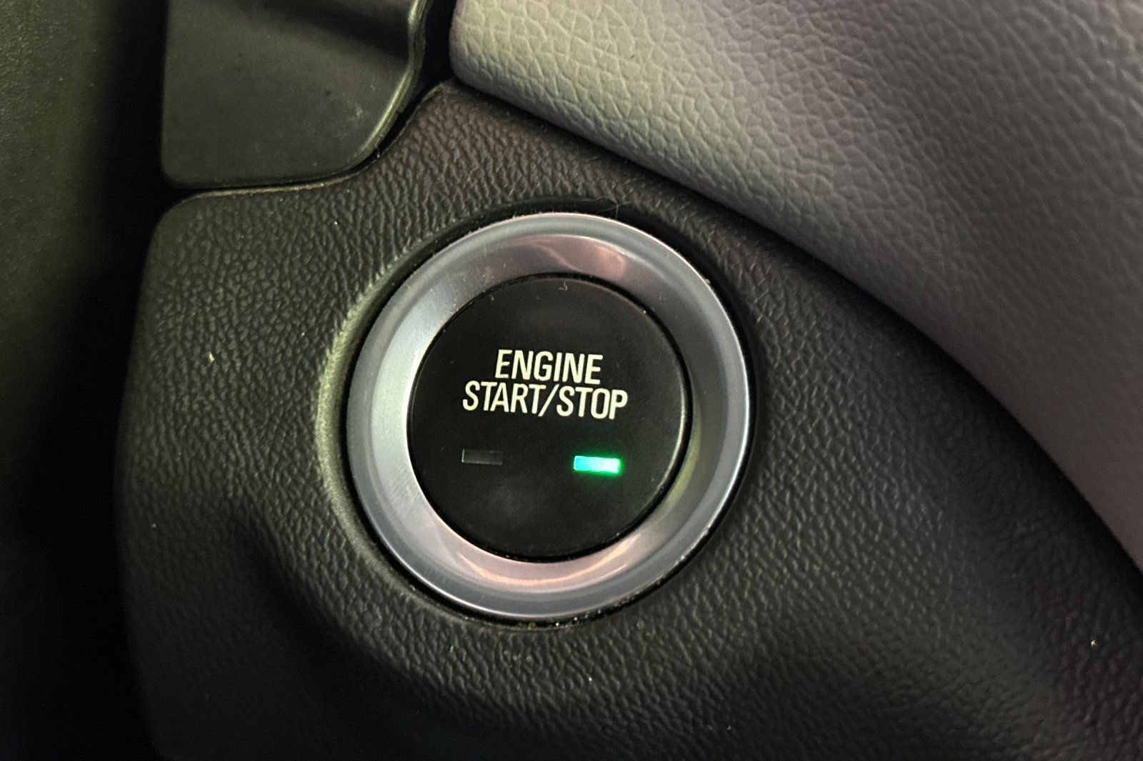 Used 2021 Chevrolet Equinox LS w/ LS Convenience Package AWD/4WD image 22