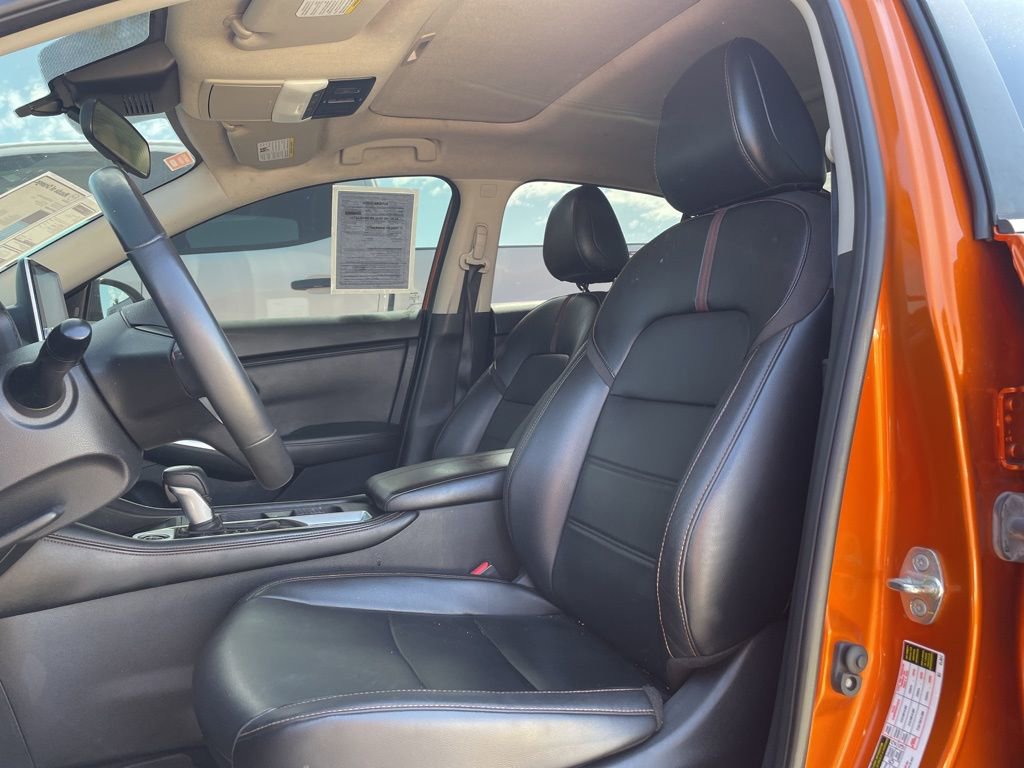 Used 2022 Nissan Sentra SR w/ SR Premium Package FWD image 7