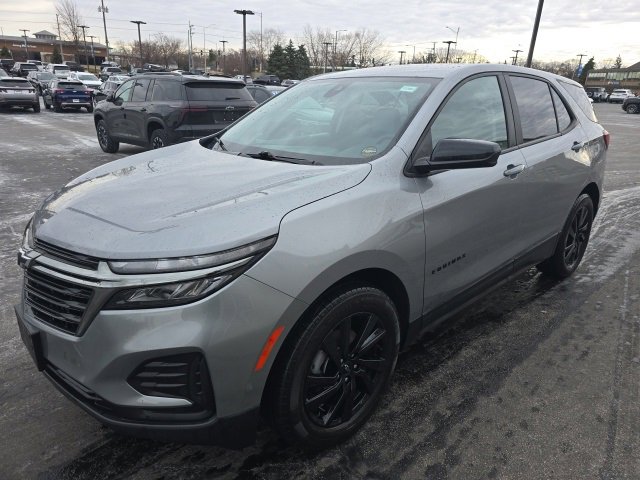 Used 2024 Chevrolet Equinox LS w/ LS Convenience Package image 1
