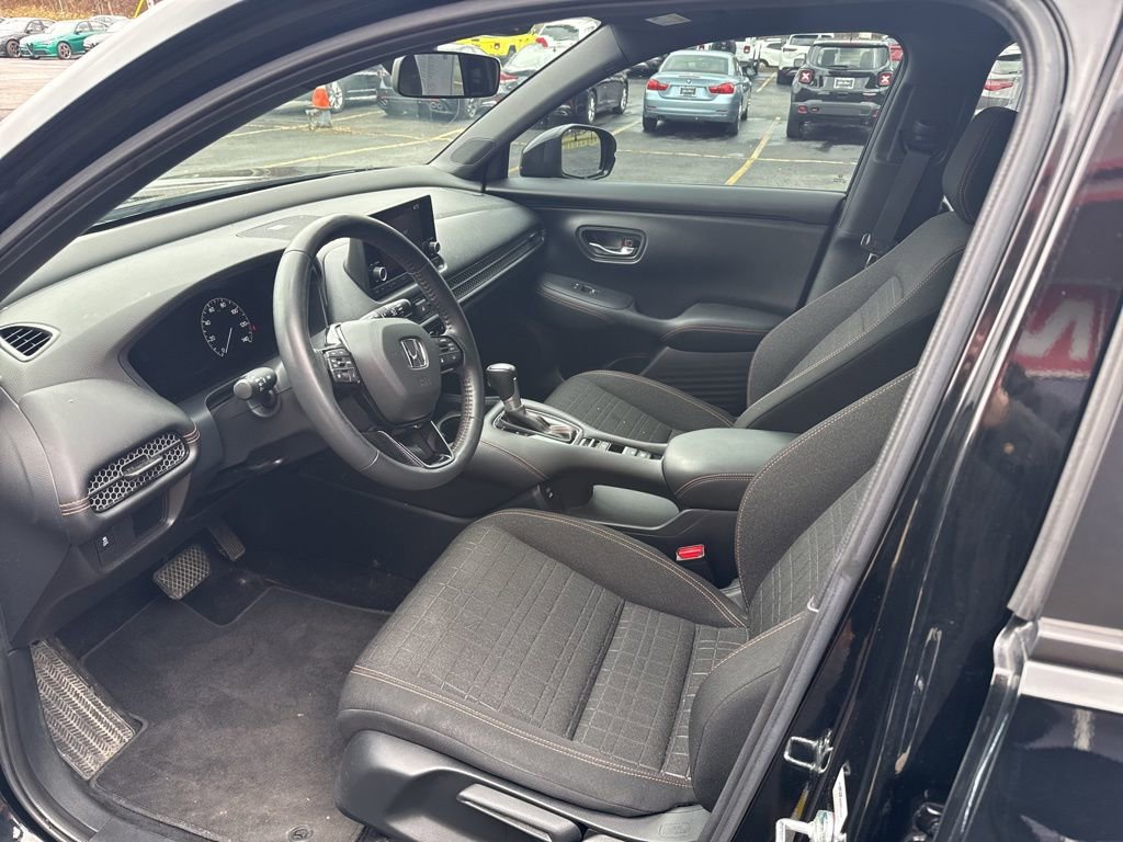 Used 2024 Honda HR-V Sport image 25