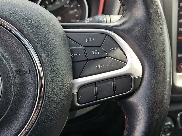 Used 2020 Jeep Compass Trailhawk w/ Cold Weather Group AWD/4WD image 22