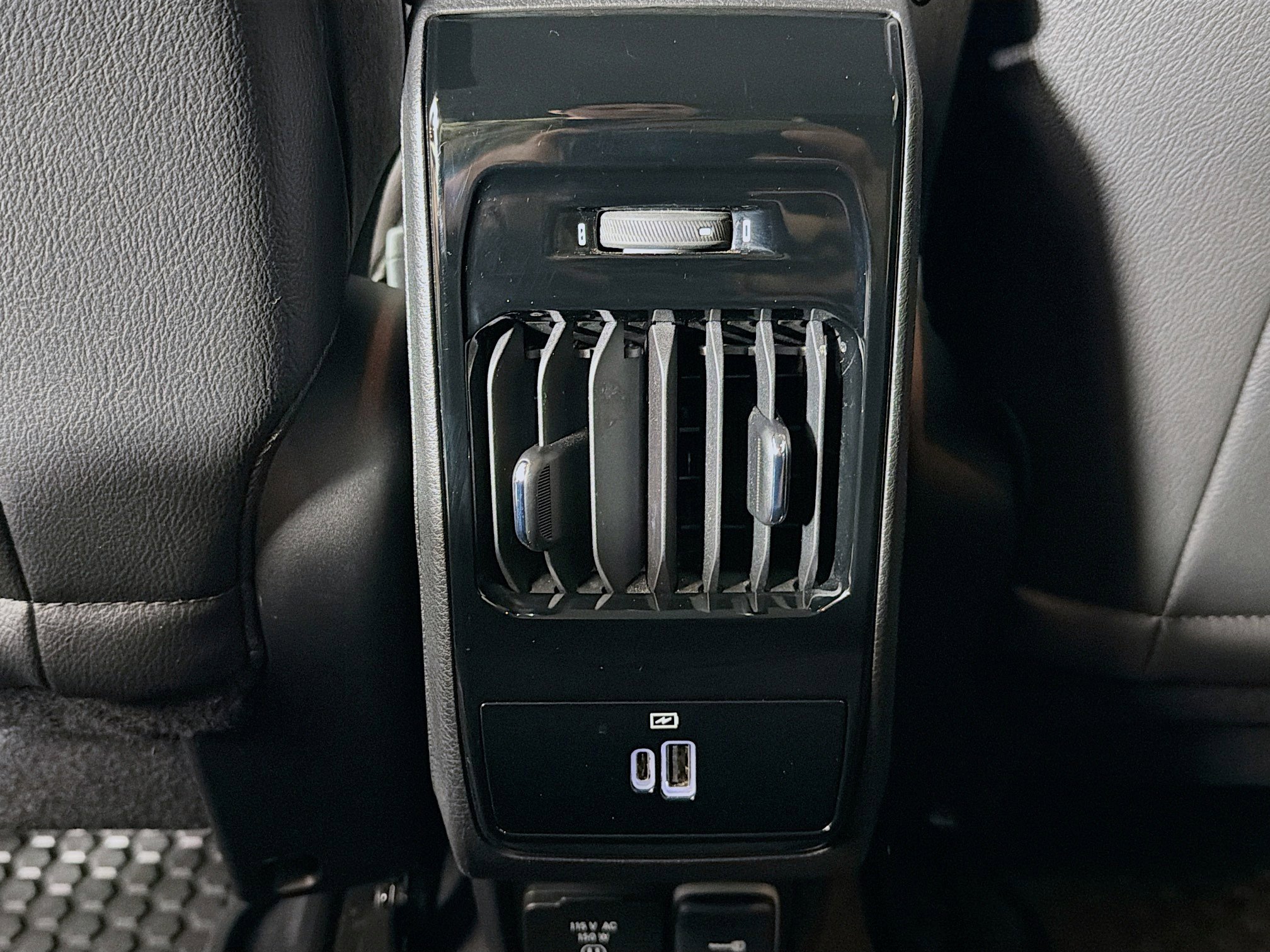Used 2022 Jeep Compass Latitude w/ Convenience Group image 24