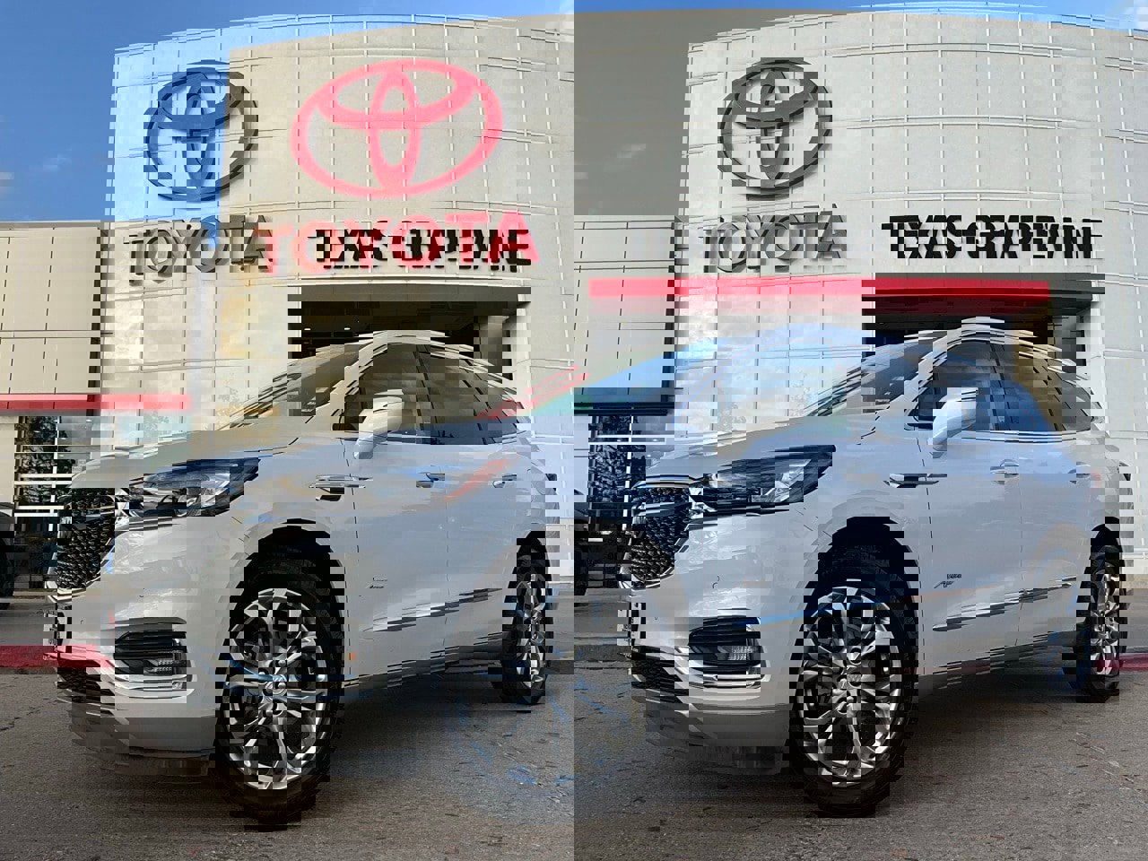 Used 2019 Buick Enclave Avenir w/ Avenir Technology Package image 2