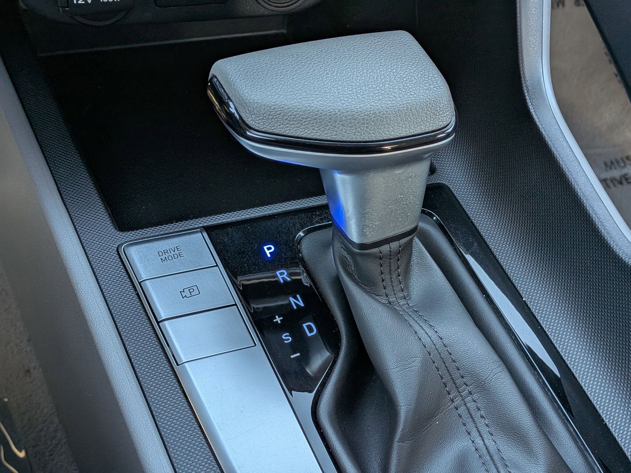 Used 2023 Hyundai Elantra SEL image 21