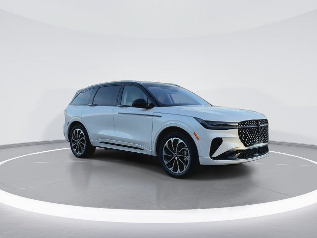 New 2026 Lincoln Nautilus Reserve AWD/4WD image 2
