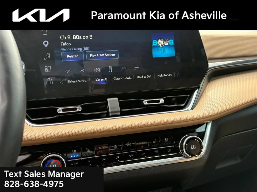 Used 2025 Chevrolet Equinox ACTIV w/ Convenience Package III AWD/4WD image 11